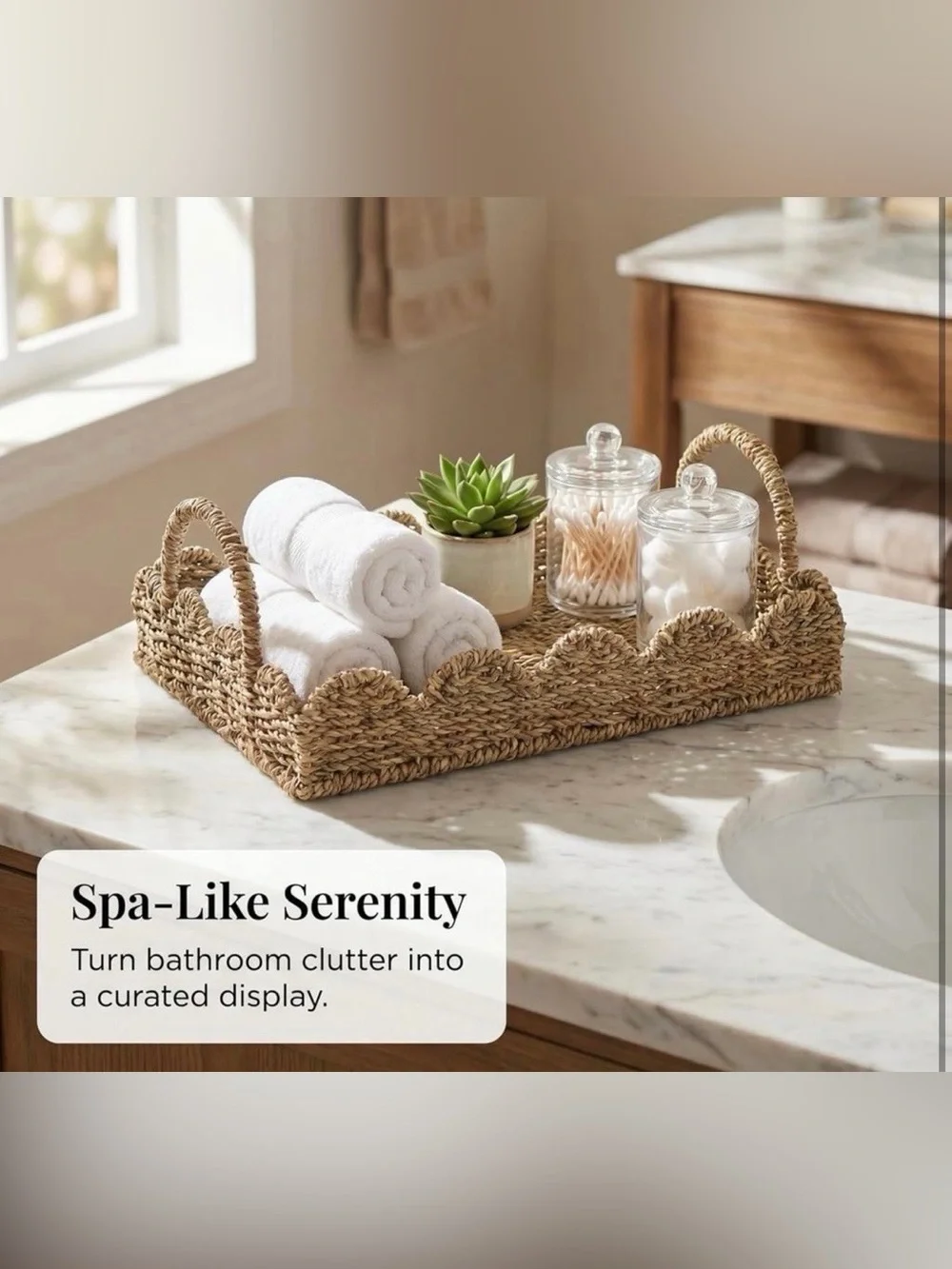 NWT Household Essentials Scalloped Seagrass Decorative Tray Basket
